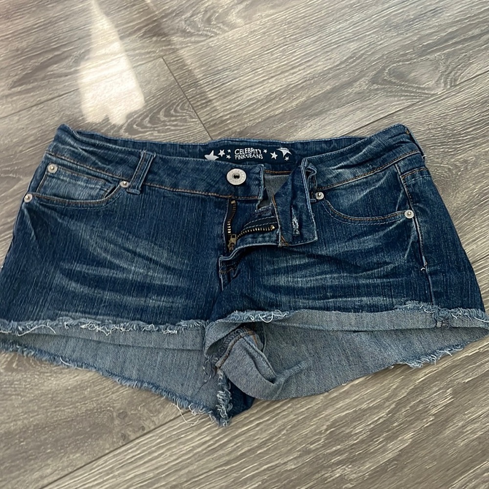 Celebrity Pink jean shorts. Size M.